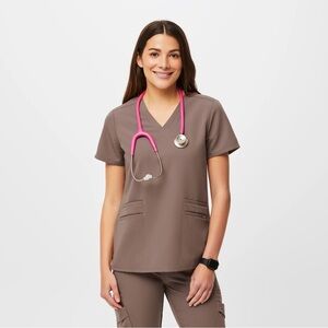 Women’s Smokey taupe casma double utility pocket scrub top